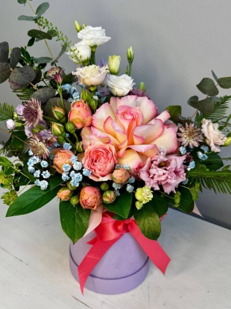 Композиция в коробке в розово-сиреневой цветовой гамме (3)