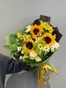 Букет Счастье с подсолнухами, хризантемами и альстромериями (1)