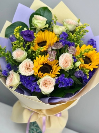 Букет Огоньки с подсолнухами и статицей  (3)