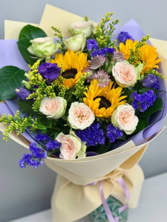 Букет Огоньки с подсолнухами и статицей  (2)