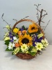 Композиция Летнее эхо с подсолнухами, ирисами, танацетумом (4)
